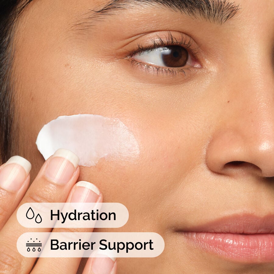 natural-moisturizing-factors-ha-j4 ord-natural-moisturizing-factors-ha-model-application-with-benefits.jpg